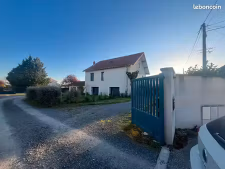 maison mitoyenne 3 chambres en duplex jardin