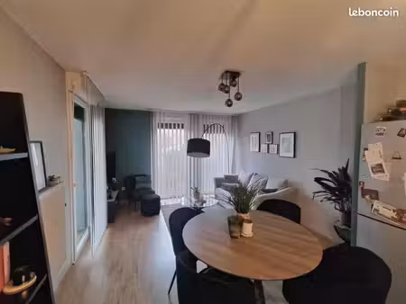 t3 63 m² avec terrasse et parking couvert inclus – proche campus artem – 880 cc