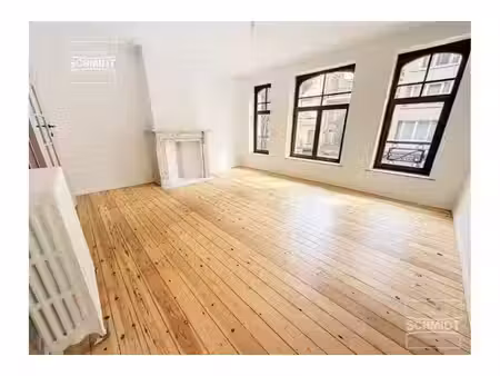 appartement à louer avec terrasse et 3 chambres   etterbeek (vbe83606)