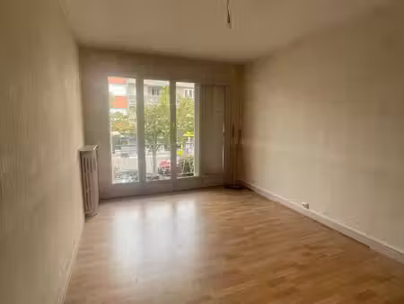appartement t2 - hyper centre ville de la ferte bernard