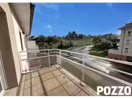a vendre - granville - appartement t2 avec balcon et stationnement privatif !