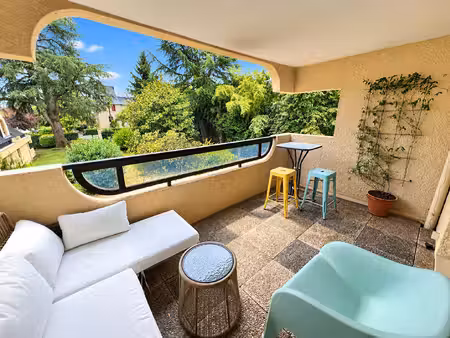 pau allées de morlaàs - bel appartement t3/4 de 84m² rénové avec terrasse  garage sous-sol