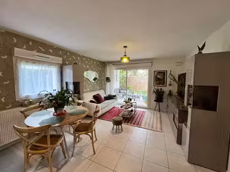 pau - superbe appartement t3 de 63.23 m2 avec terrasse  jardin privatif  garage en sous-so