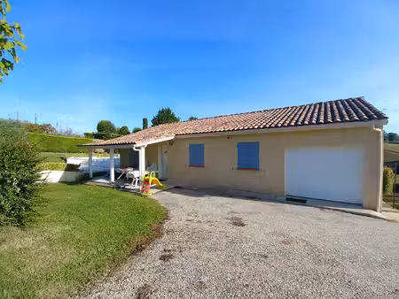 maison de plain-pied avec piscine - cadre campagne à 15 min de caussade