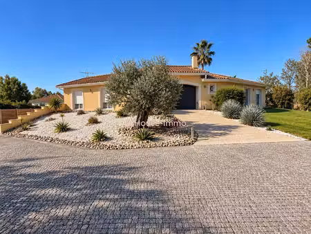 villa contemporaine aux accents méditerranées