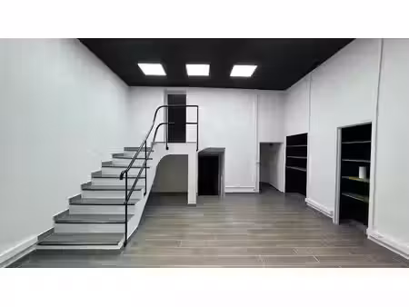 location locaux professionnels 2 pièces 100 m² à aix-en-provence (13090)  1 500 €