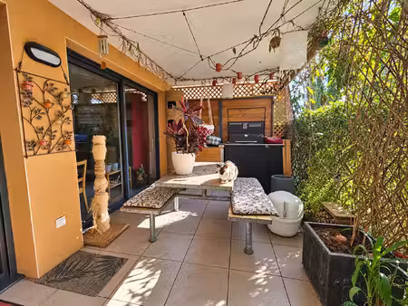 aix en pce - appartement recent de 3 pièces  63 m2 en rdj + parking
