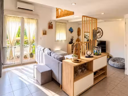 bel appartement t2 de 55m2 en duplex avec terrasse et bureau