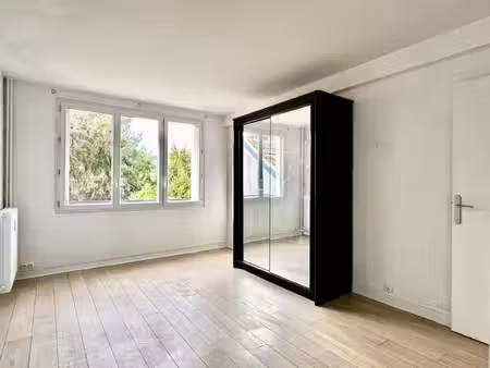 à versailles - quartier saint-louis - appartement 3 pièces de 59 43 m²