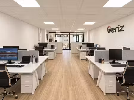 location bureaux marseille 13008 76m²