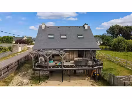 plouigneau – maison familiale entièrement rénovée de 135 m² – 4 chambres – terrain de 1 30