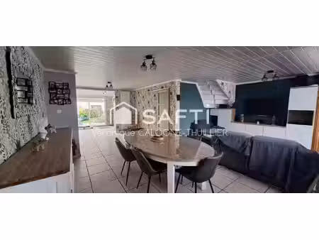 maison familiale avec jardin et garage