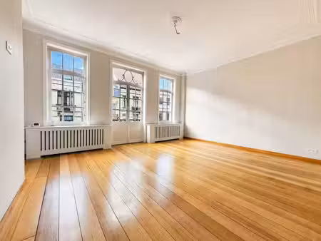 la chasse/saint-antoine - superbe duplex 2 chambres rénové