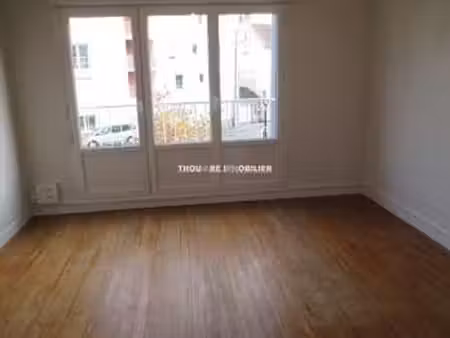 location appartement 2 pièces à nantes (44000) : à louer 2 pièces / 42m² nantes