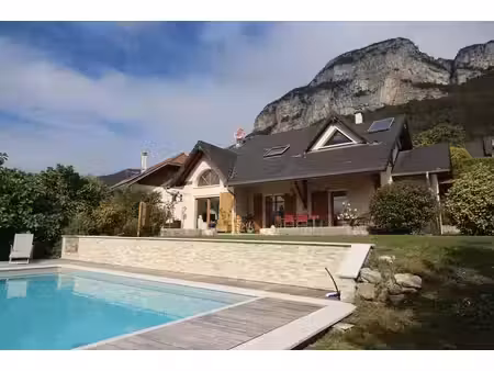 73230 saint-jean-d'arvey 4 chambres  piscine