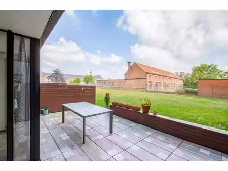 ruim 3-slaapkamerappartement op interessante centrale ligging in sint-niklaas