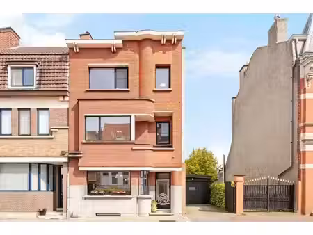 vastgoedmakelaar sinds 2009