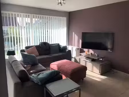 gelijkvloers 2-slaapkamerappartement met een tuin