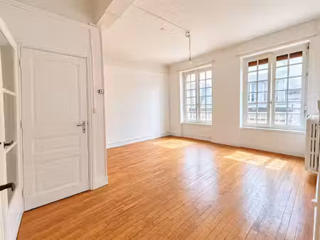 appartement t3 intra muros
