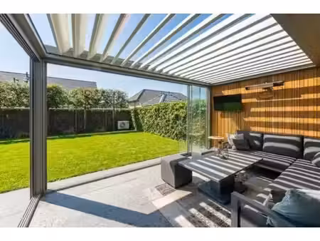 hooglede – moderne gezinswoning met zonnige tuin en tal van extra’s! opp. 351 m²