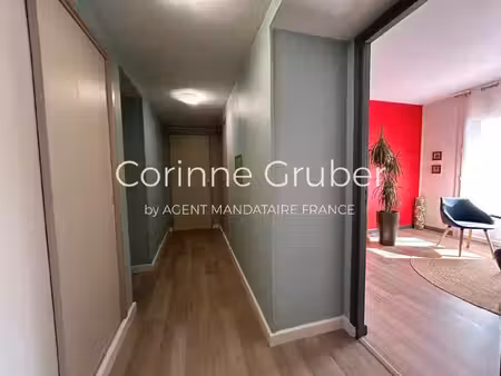 digne – appartement type 4 de 83 m² – balcon et cave