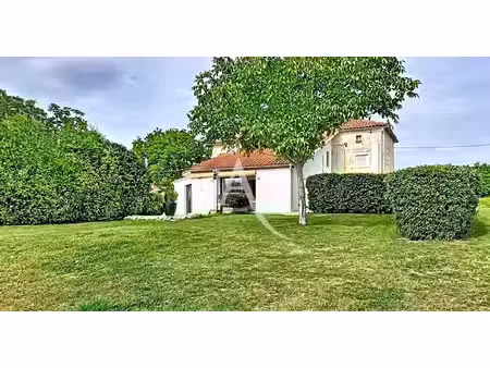 vente maison 5 pièces  130.00m²  tournon