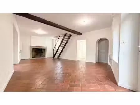 appartement duplex rénové garage jardin privatif