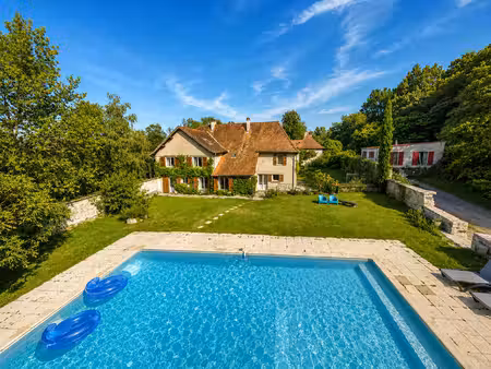 maison 8 pièces 243 m² à vendre / acheter les avenières veyrins-thuellin 38630 ? | era imm