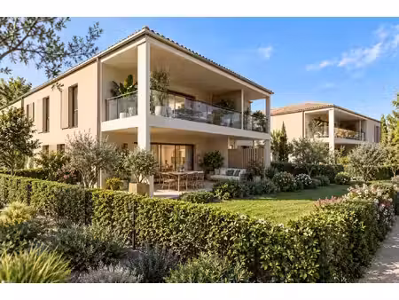 au nord d’aix-en-provence sur les hauteur t4 en avec beau jardin et terrasse couverte
