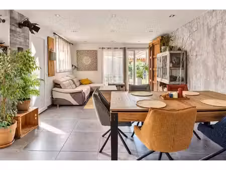 marignane - maison de 101m² avec t2 indépendant de 35m2 loué  jardin  cuisine d’été et gar