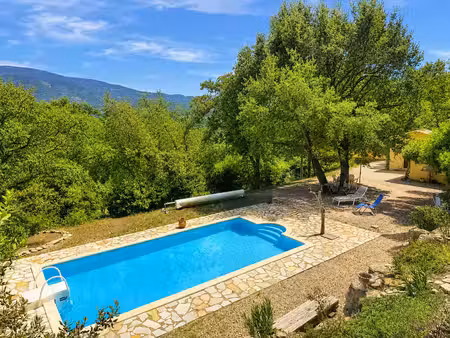 ***sous orfe*** faucon – exclusivité – un lieu à part  entre nature et panorama