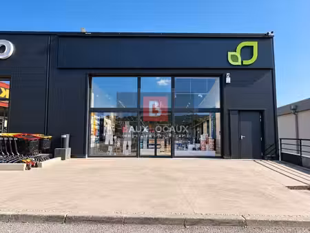 location commerce chateauneuf les martigues 13220 320m²