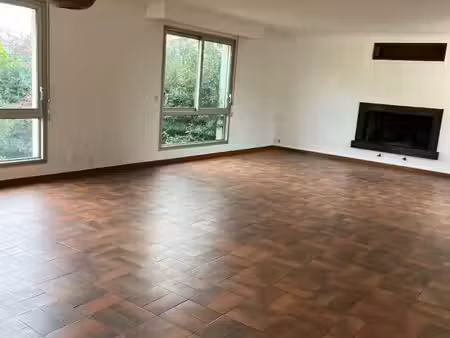 location appartement 4 pièces 126m2 lescar 64230 - 950 € - surface privée