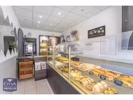 immeuble à vendre 89.95 m² - port-saint-louis-du-rhône (13) - 300 000€
