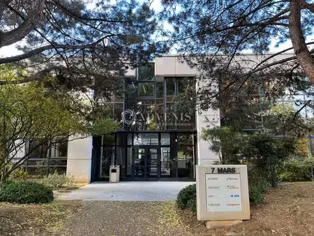 location bureaux guyancourt 78280 575m²
