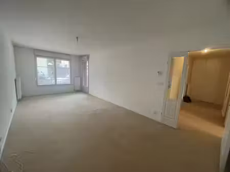 location appartement 2 pièces 58 m2 à saint-quentin