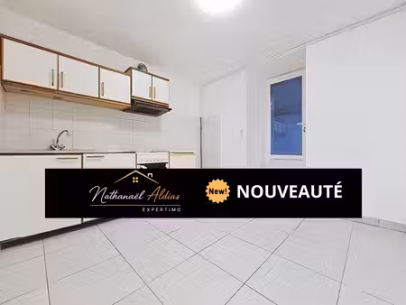 appartement avec terrasse en rez-de-chaussée