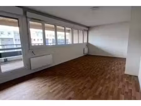 location - appartement 2 pièces 70 m