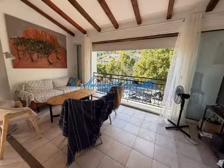 anduze  dans immeuble de caractère entièrement rénové  appartement duplex f3/f4