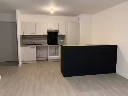 location appartement 2 pièces 46m²
