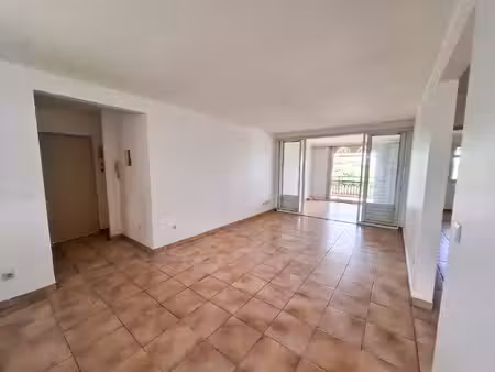 location appartement 3 pièces  62.17m²  fort