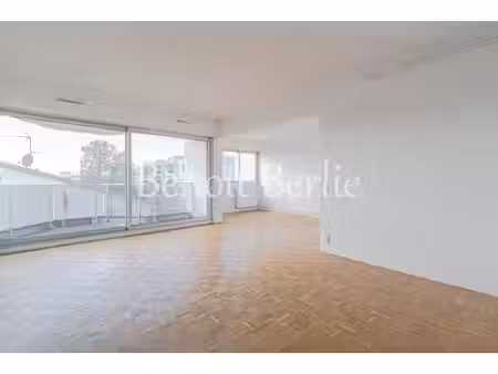 bordeaux caudéran  bel appartement traversant au pied du parc bordelais
