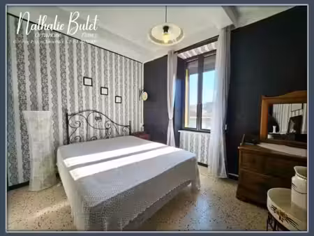grande maison rénovée 160 m² + atelier – 4 à 6 chambres – proche saint-chinian