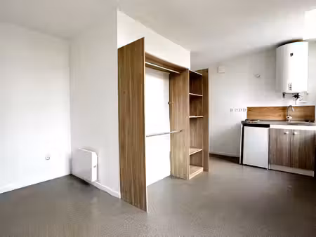 appartement t1 à louer à marpent - bon état  calme et proche commodités