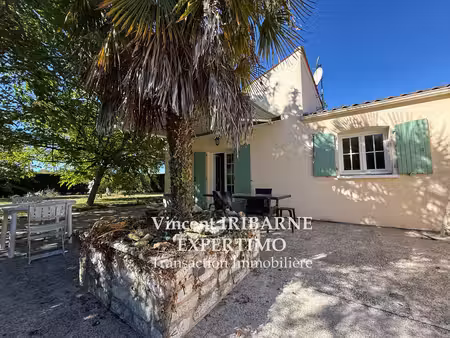 maison de plain-pied  3 chambres  garage et jardin