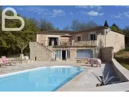 maison récente avec 3 chambres et piscine à cuzorn