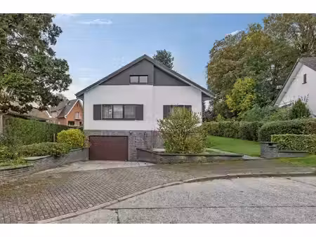huis te koop in dilbeek met 4 slaapkamers