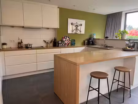 superbe maison familiale 4 chambres avec jardin à uccle