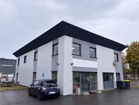 location local professionnel 130m² orleans 45100