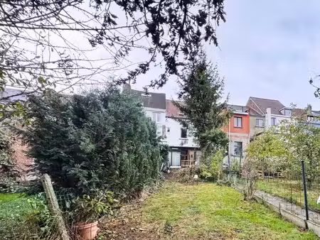 transvaal– une maison à réinventer avec jardin/parc privatif